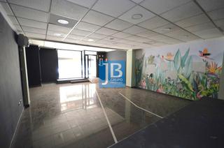 Lloguer Local Comercial  Carrer dels maulets. Local en alquiler