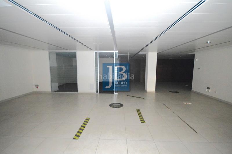 Foto 1854f49e-c20c-49bd-8da8-b0e35e931aa0. Alquiler local comercial magnifico local en el Centro en Xirivella