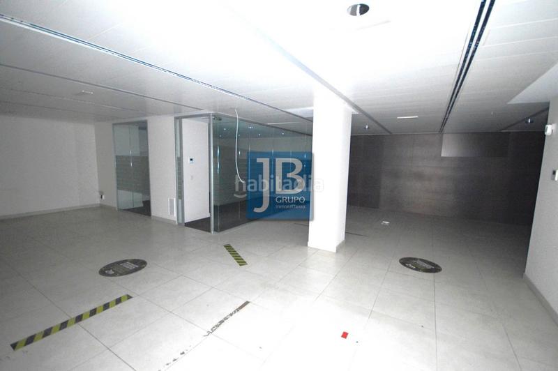 Foto a3166725-e14d-47be-b39d-9914a67272ac. Alquiler local comercial magnifico local en el Centro en Xirivella