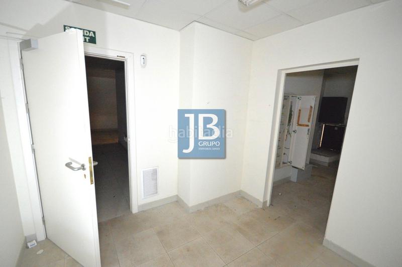 Foto 8c93102c-eec5-4560-bbb8-7b59d4706dc1. Lloguer local comercial a Centro Xirivella