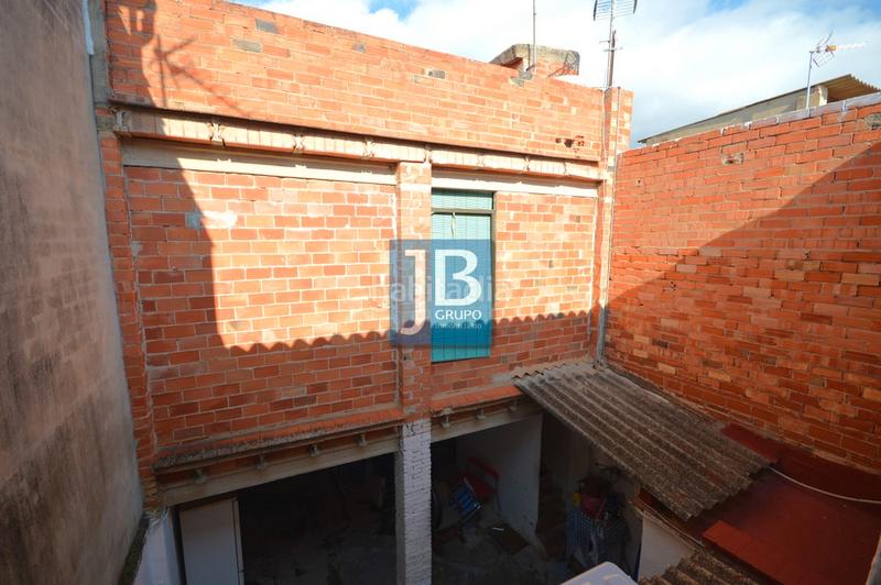 Foto 15a02702-dbf7-4402-90e7-e58a5cd31fc7. Casa amb aparcament a Rotglá y Corberá