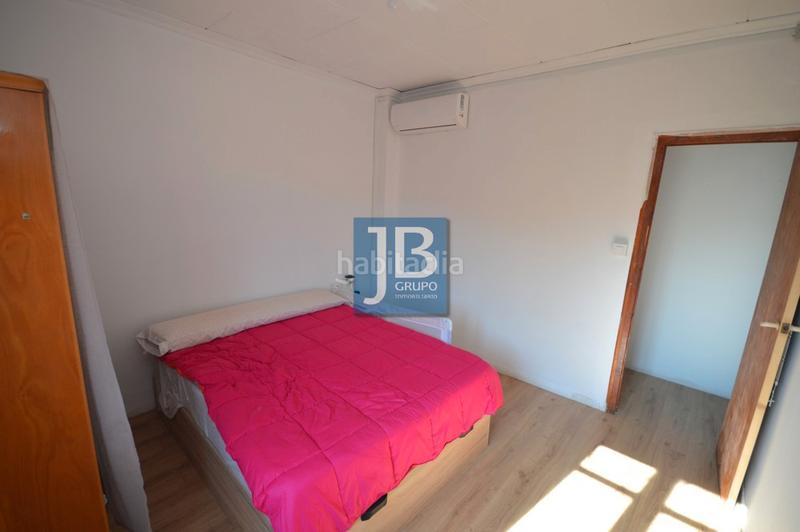 Foto 63351f65-306e-4b3e-a3e1-0998f36f3c40. Casa amb aparcament a Rotglá y Corberá