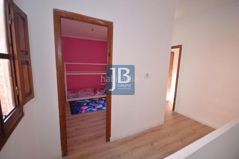 Foto c872d151-0864-438d-a697-368cde0a3900. Casa amb aparcament a Rotglá y Corberá
