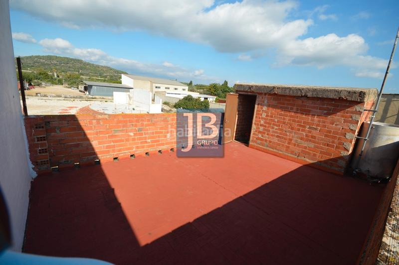 Foto d586c955-f88d-47ac-894d-17125e3c515b. Casa amb aparcament a Rotglá y Corberá