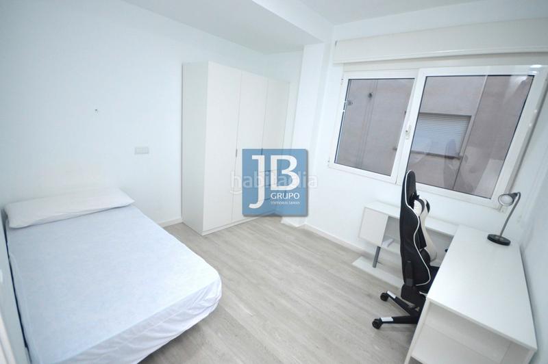 Foto ad86f801-0e44-45dd-8e56-c7c767416f3a. Location attique avec cheminée dans Xàtiva