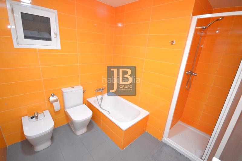 Foto cc649556-264e-4701-836a-2455ad4f5ed5. Location attique avec cheminée dans Xàtiva