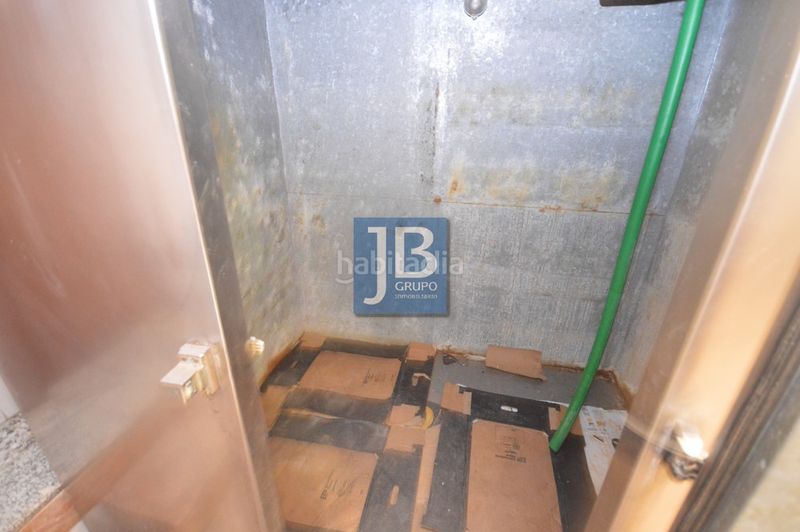 Foto a3510e22-c12a-4bab-88b5-27d22e0ac5b4. Local comercial a Xàtiva