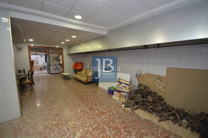 Foto b051f145-2e7a-4bbd-833c-c0d864aac7f3. Local comercial a Xàtiva