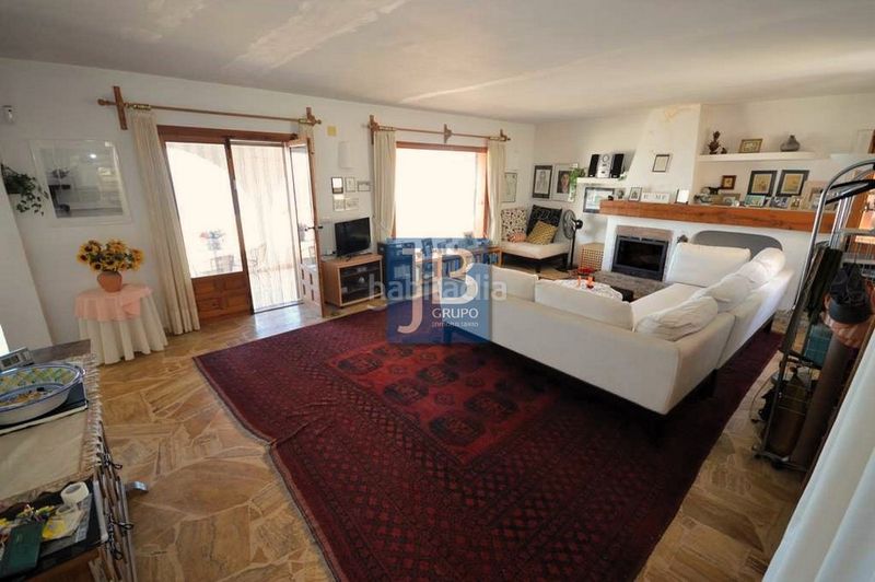 Foto 358cb314-9d77-4934-b13c-e43ecb7b56e6. Xalet amb xemeneia aparcament a Mojácar playa - las ventanicas - la paratá Mojácar