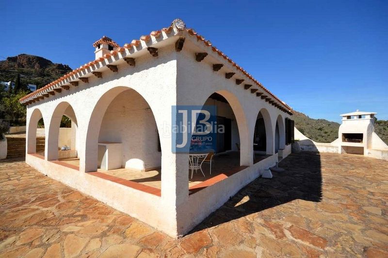 Foto 7a5db3e0-2b50-45db-a005-5364a4b1f9b7. Xalet amb xemeneia aparcament a Mojácar playa - las ventanicas - la paratá Mojácar