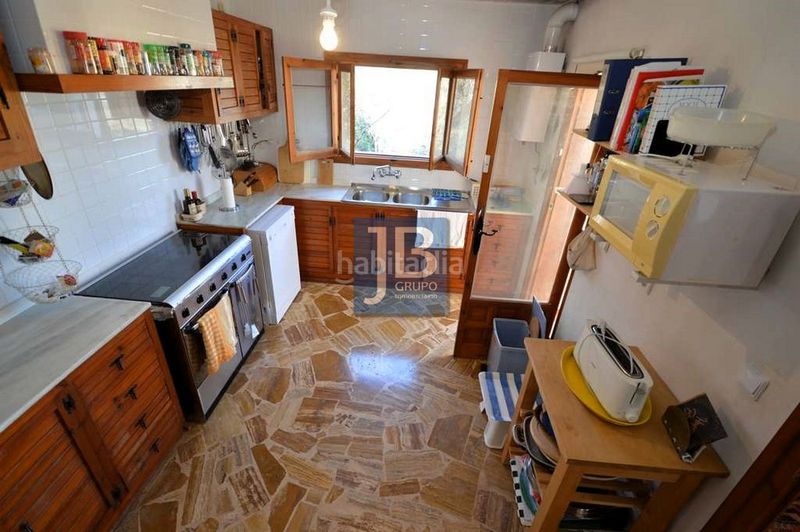 Foto c82a788b-7245-474a-98f9-fc2087a5f4b1. Xalet amb xemeneia aparcament a Mojácar playa - las ventanicas - la paratá Mojácar