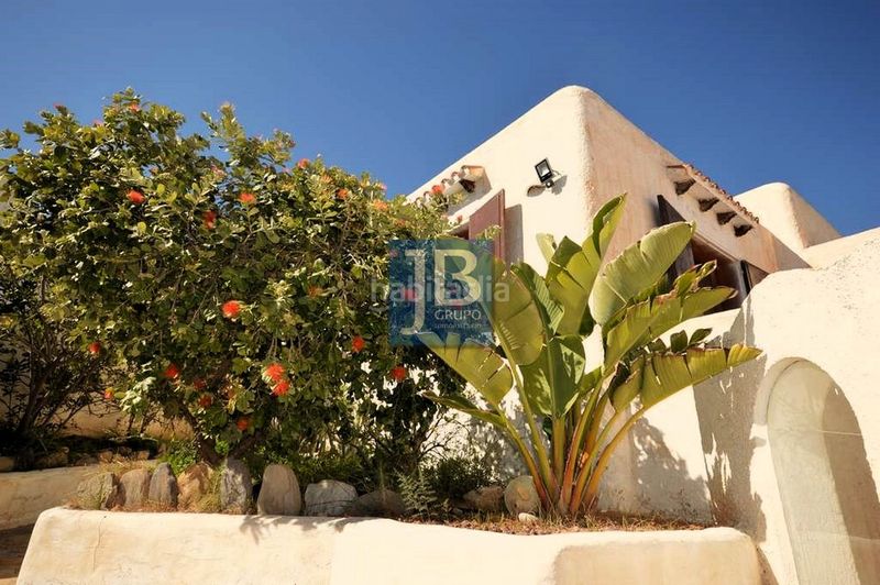 Foto e299ba5d-24ba-4e06-ba4e-9d9b85208069. Xalet amb xemeneia aparcament a Mojácar playa - las ventanicas - la paratá Mojácar