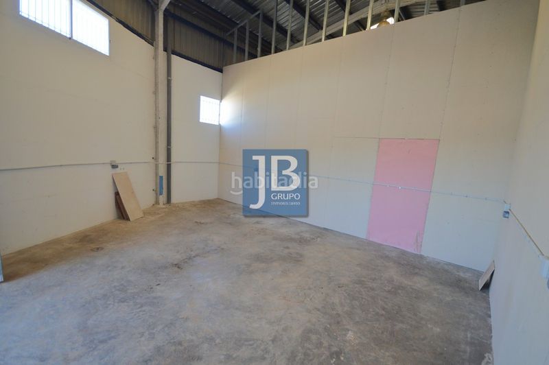 Foto 51e9e2b3-d2b1-4565-9c5b-f8fe1d93079d. Miete fabrikhalle in Alcúdia de Crespins (l´)