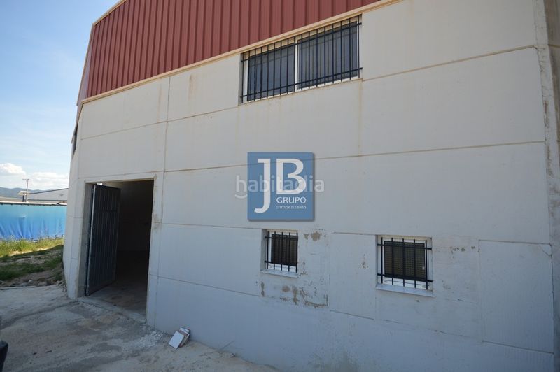 Foto e5c94e24-e19f-4082-8f25-fbbec80e5389. Miete fabrikhalle in Alcúdia de Crespins (l´)