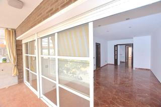 Pis a Sant Joan. Espacio, luz y vida en una zona con todos los servicios