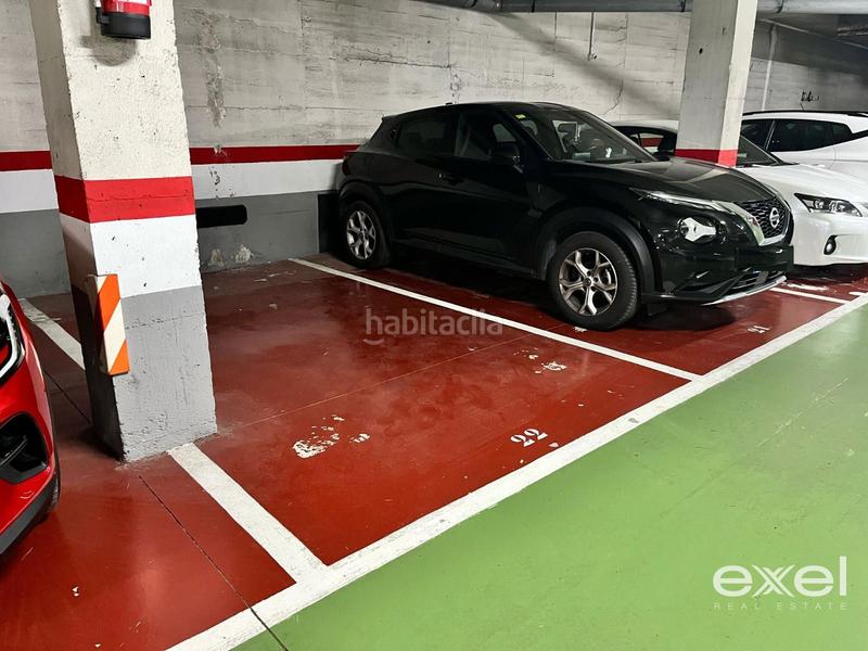 Foto d7cd6174-1bdf-4de1-8850-19841d25d510. Parking voiture dans Centre Sant Joan Despí