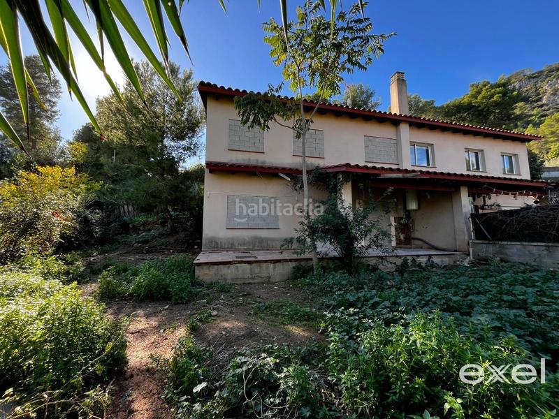 Foto f60579b8-efe9-4816-ad68-f0e9081d2416. House in Vallirana
