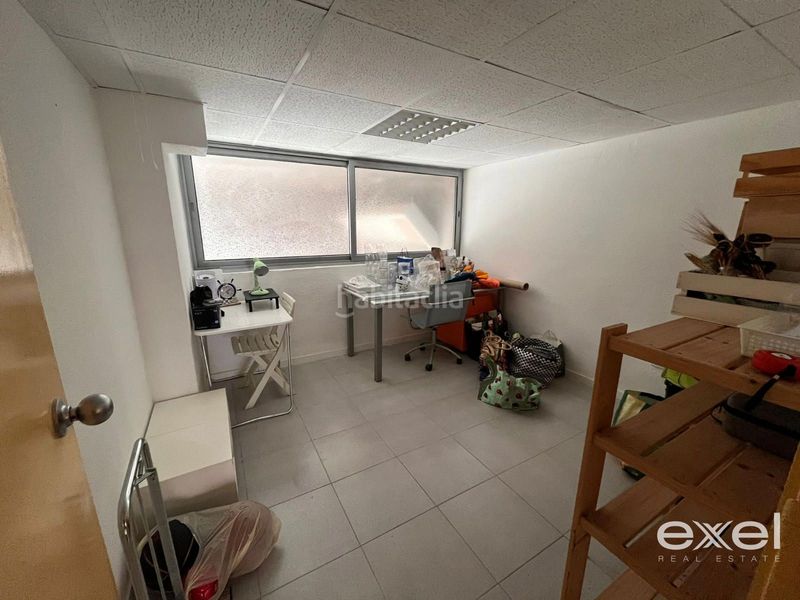 Foto 8fdf6953-8709-42fa-82a8-8b2e6ee9a79c. Rent business premise in Fontsanta-Fatjó Cornellà de Llobregat