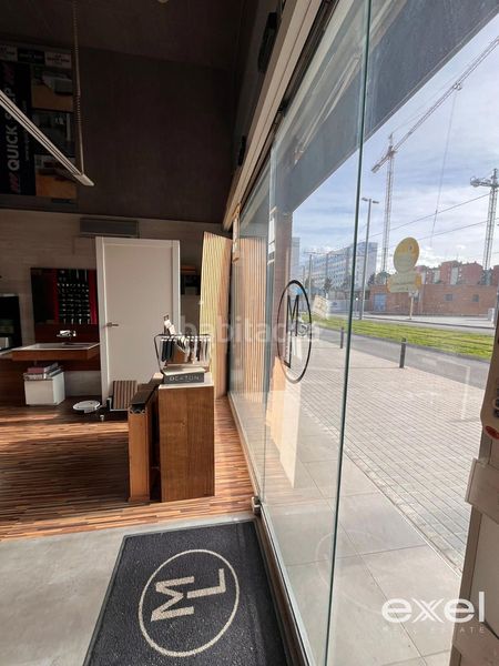 Foto d3d59b9f-e0f8-487e-932b-825adfb332bc. Rent business premise in Fontsanta-Fatjó Cornellà de Llobregat