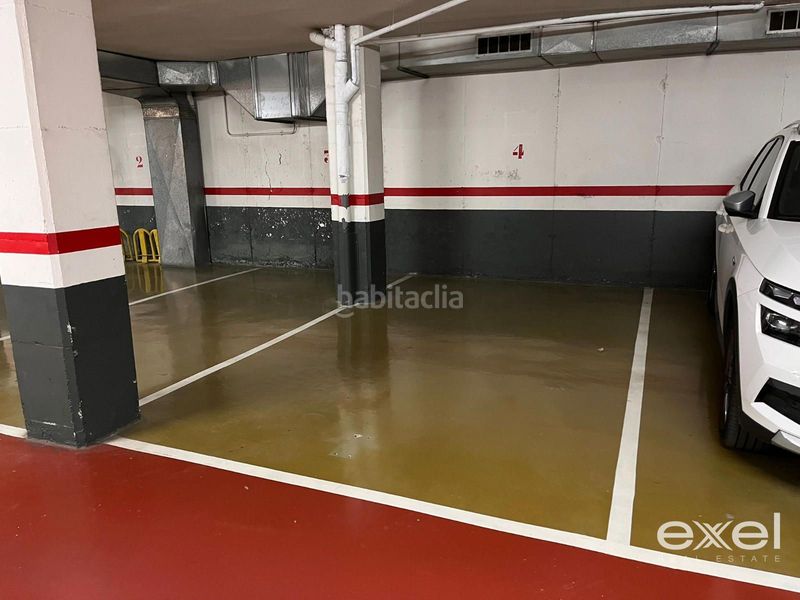 Foto ad378499-d8ed-40f2-bf3e-8d0e3bfe4e62. Aparcament cotxe a Torreblanca Sant Joan Despí