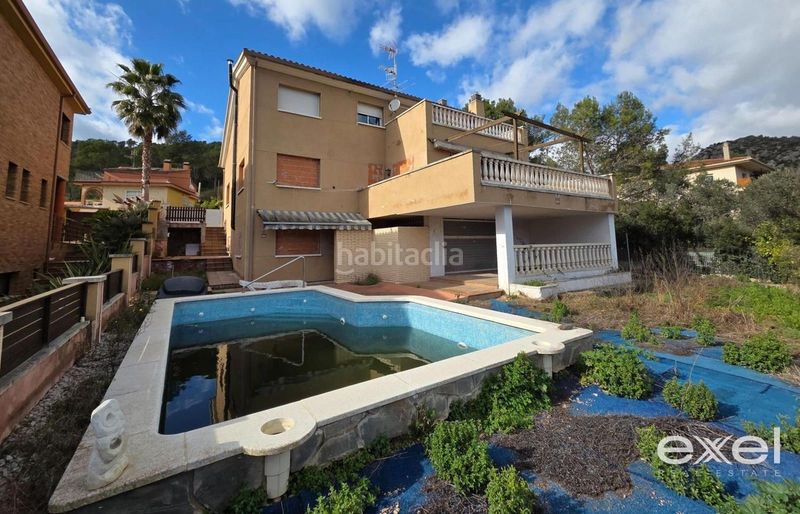 Foto 42133bf1-1f48-4be6-9a28-3c58a7317af5. Casa amb aparcament a Canyelles