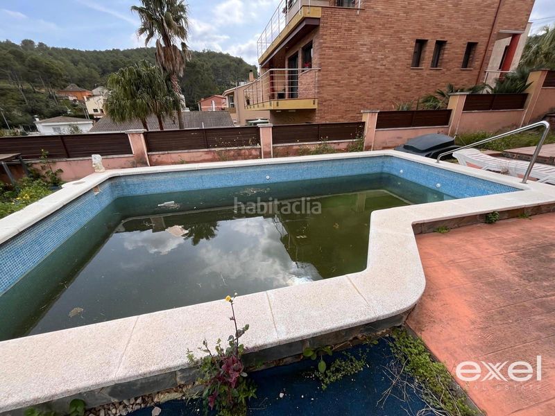 Foto 76d14fc6-47c3-4f30-be5c-4a3ec7558ea2. Casa amb aparcament a Canyelles