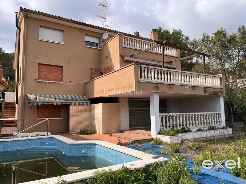 Foto cf3eb868-2416-41bb-9100-2178f110b12f. Casa amb aparcament a Canyelles