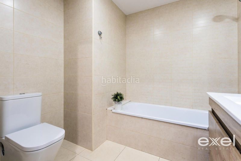 Foto 0db1c198-4bbc-4810-9546-3cf32d2d6b02. Pis amb calefacció aparcament a Centre Esplugues de Llobregat