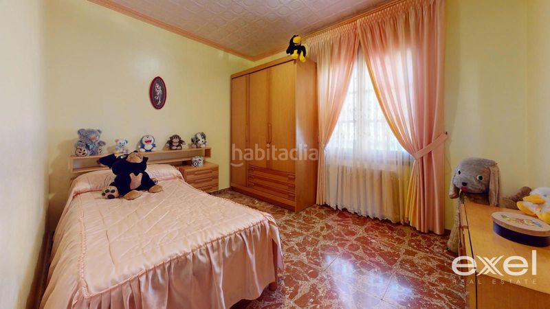 Foto 86aa2b0c-10b2-47ba-8218-3bc1746b3bad. Casa amb aparcament a La Roureda Viladecans