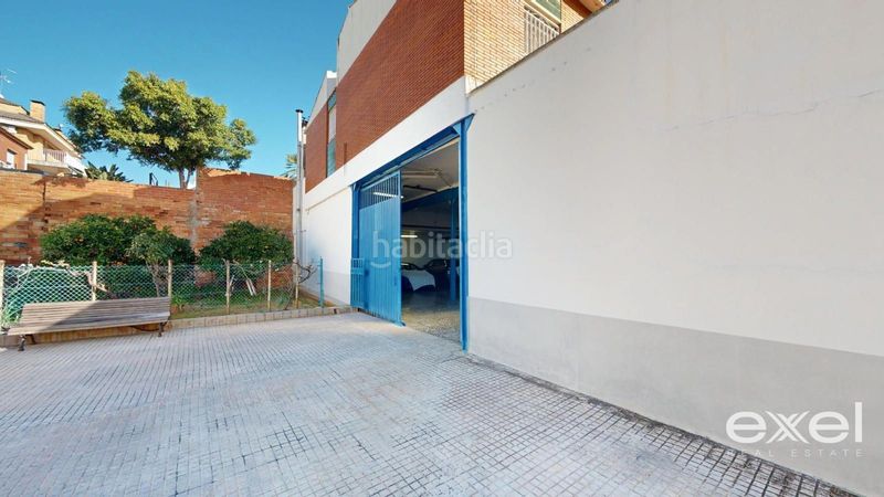 Foto 8b77c4cb-05be-4605-86a6-7cf443e83eee. Casa amb aparcament a La Roureda Viladecans