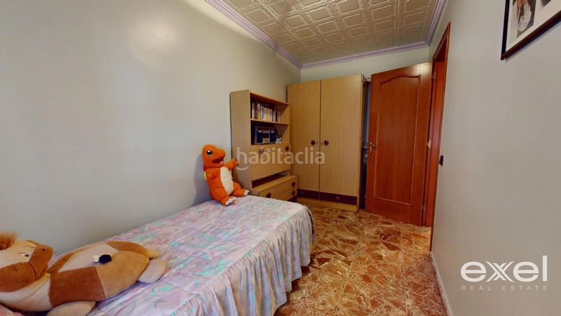 Foto d11257c6-e2f4-47ff-8070-e56a98e569c6. Casa amb aparcament a La Roureda Viladecans