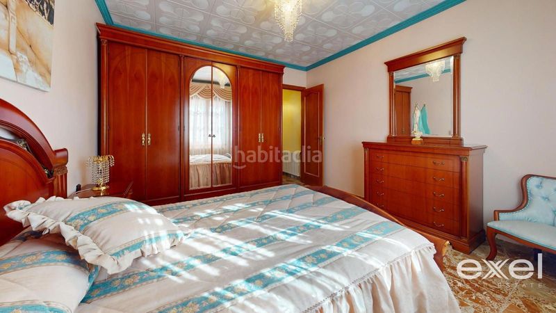 Foto ec84cf5f-24f7-4d39-9c70-505d8e57dee9. Casa amb aparcament a La Roureda Viladecans