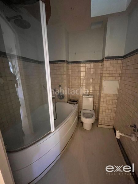 Foto 161131d7-5970-4c46-b064-b72129021b8f. Casa amb aparcament a Centre Prat de Llobregat (El)