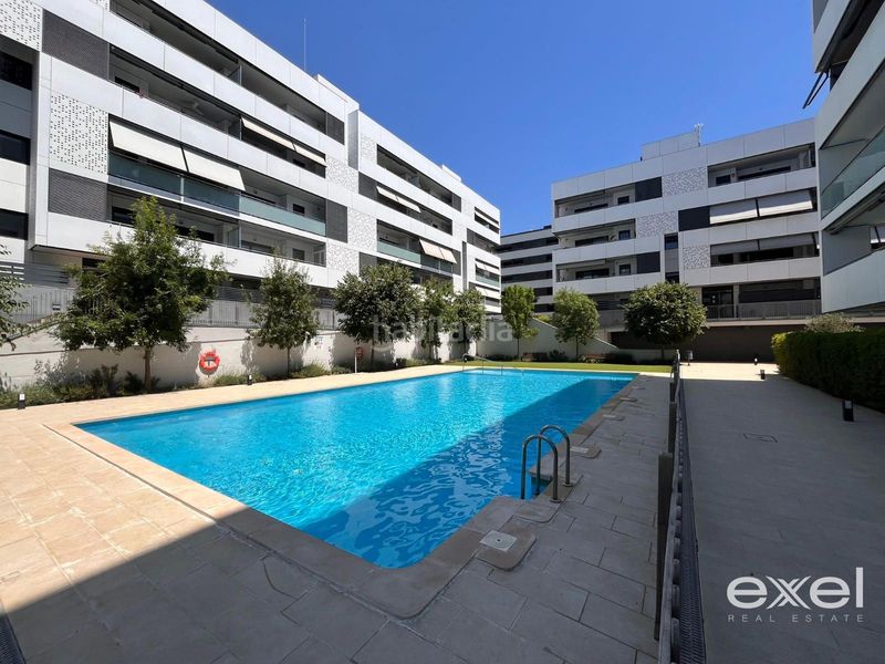 Foto 4844e7fe-07d8-4627-a646-3b4ec183d495. Pis amb calefacció aparcament piscina a Mas Lluí - Els Miralls Sant Just Desvern