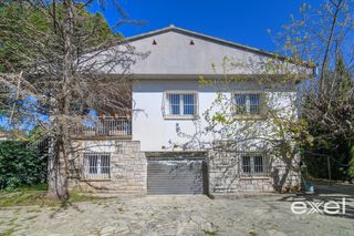 Casa a Collbató. Casa con piscina y tenis junto a montserrat