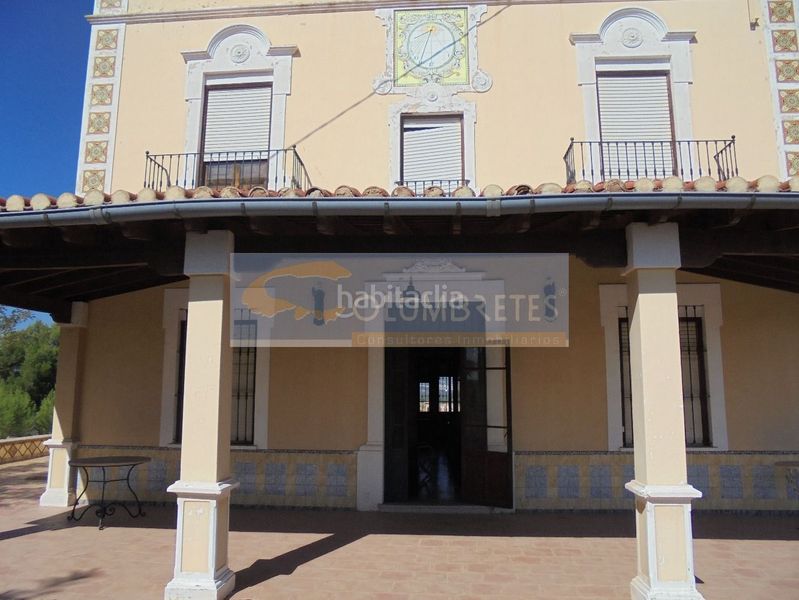 Foto 016255f9-93c1-4586-a177-048a39b2fa90. Chalet mit parking in Ciutat del Transport - La Salera Castellón de la Plana
