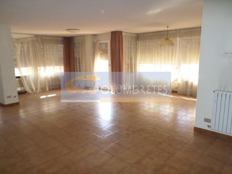 Foto aea16fde-0fcf-4855-87ec-0b1a8481b39c. Flat with heating parking in Centro Villarreal / Vila - real