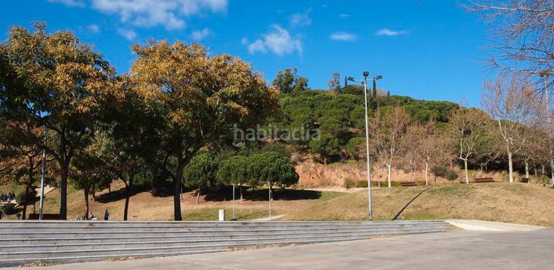 Foto f8c8d26c-b763-4981-b0b0-4a2c9fc4da5a. Terreny residencial a carrer de pere martell 42 a Badalona