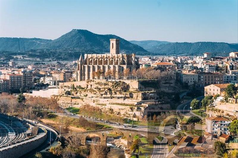 Foto 76bfbe1e-361a-43a3-959d-7d41fcead673. Terreno residencial terreno en Poble Nou Manresa