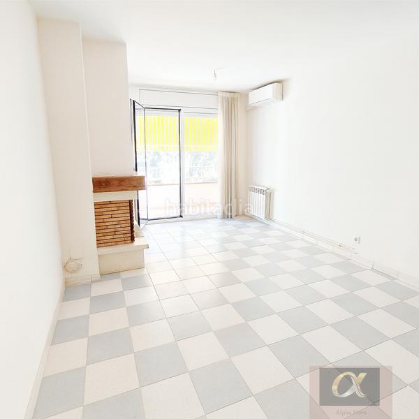 Foto 264b5cb5-b20e-4ebb-af91-7b6067b5f1fd. Pis amb calefacció a Bufalà Badalona