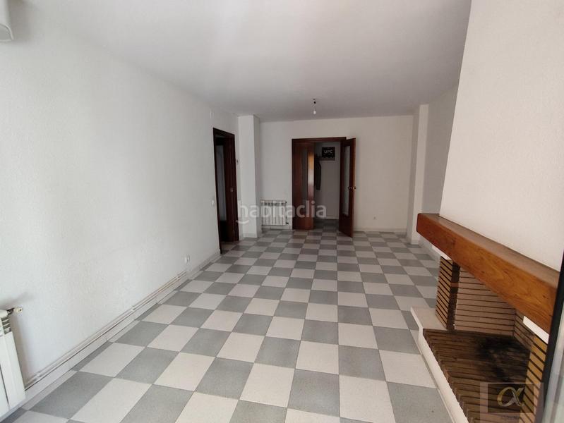 Foto 719dd3f6-bb14-48e5-bbf0-46277f2cae9c. Pis amb calefacció a Bufalà Badalona