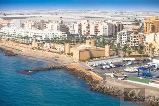 Terrain r�sidentiel dans Aguadulce Sur. Roquetas de marterreno