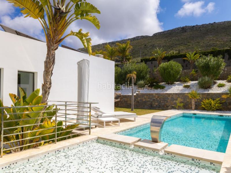 Foto f6b6329a-a7ce-4501-9f8b-6782e1ed78f5. Casa amb calefacció aparcament piscina a Cap Martí - El Tossalet - Pinomar Xàbia