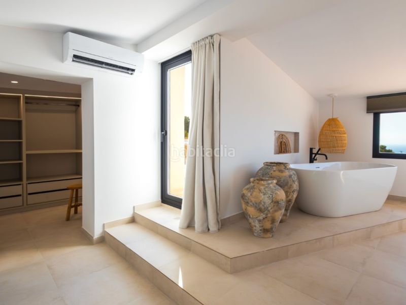 Foto 39197325-0dcc-4a23-bf8c-93fdb3123d6f. Casa amb calefacció aparcament piscina a La Granadella - Costa Nova Xàbia