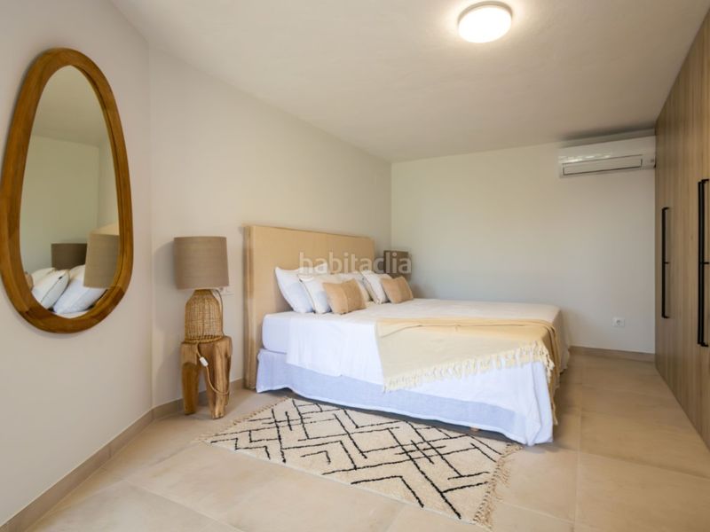 Foto 42cbee92-31e6-4dd3-8749-9b15b95d0fca. Casa amb calefacció aparcament piscina a La Granadella - Costa Nova Xàbia