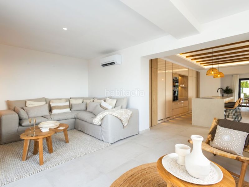 Foto 5c5d1b05-99d2-42a8-b95d-8edab7514803. Casa amb calefacció aparcament piscina a La Granadella - Costa Nova Xàbia