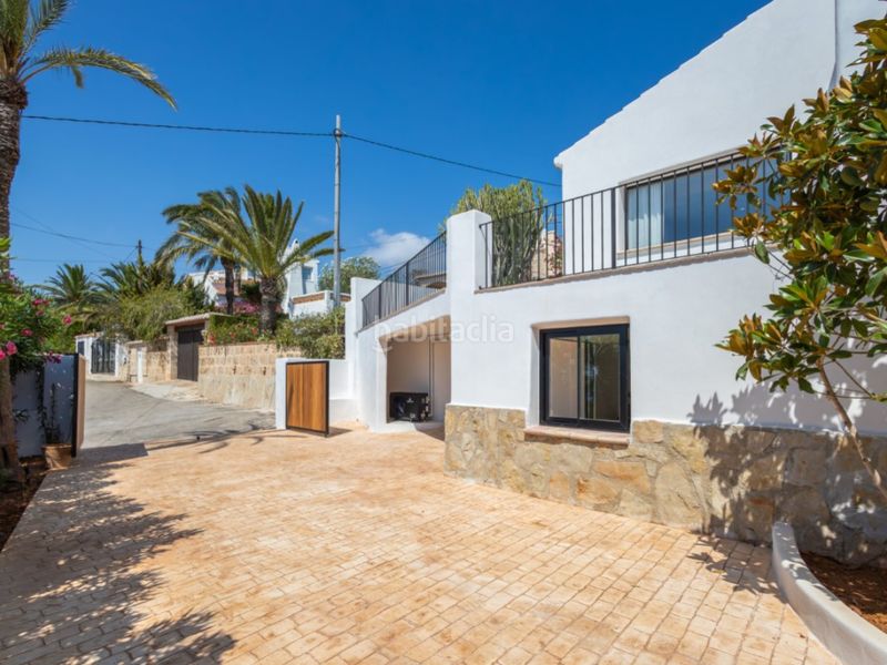 Foto 6cf08a5f-1b1b-4860-b6dd-0393325ceee9. Casa amb calefacció aparcament piscina a La Granadella - Costa Nova Xàbia