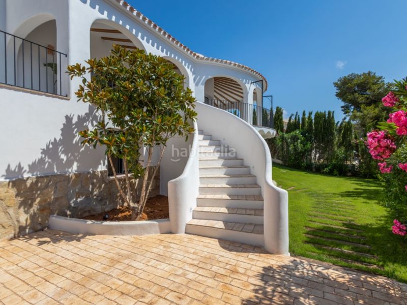 Foto 88650cc0-ecab-4904-83a0-5884b09077f2. Casa amb calefacció aparcament piscina a La Granadella - Costa Nova Xàbia