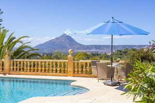 Casa  Ficus, 36. Villa en venta en javea con 5 dormitorios, ubicada en tosalet ii