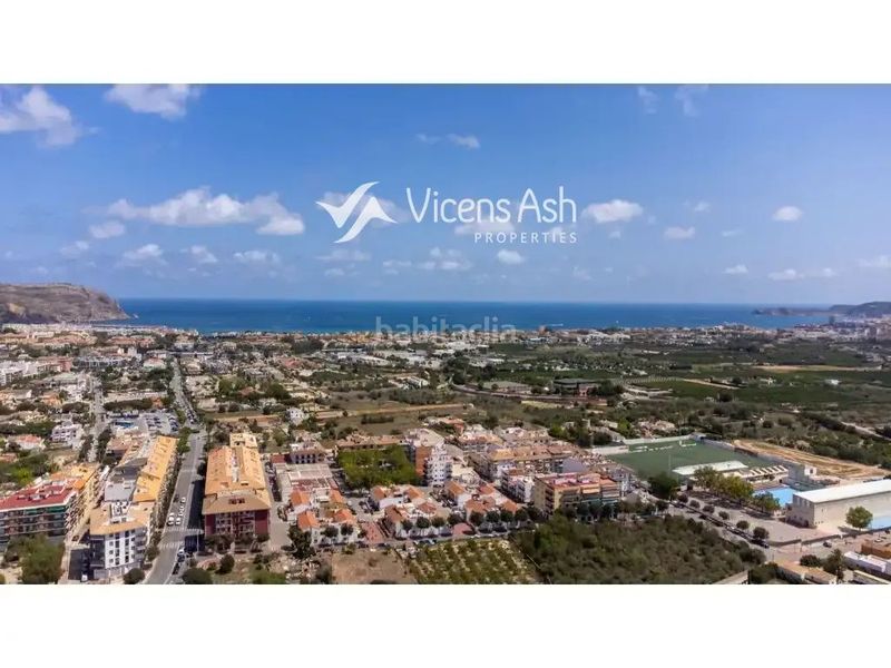 Foto 0fe6b686-3d09-43a6-9a7e-2211eecf53a7. Casa amb aparcament piscina a Centro Ciudad Xàbia